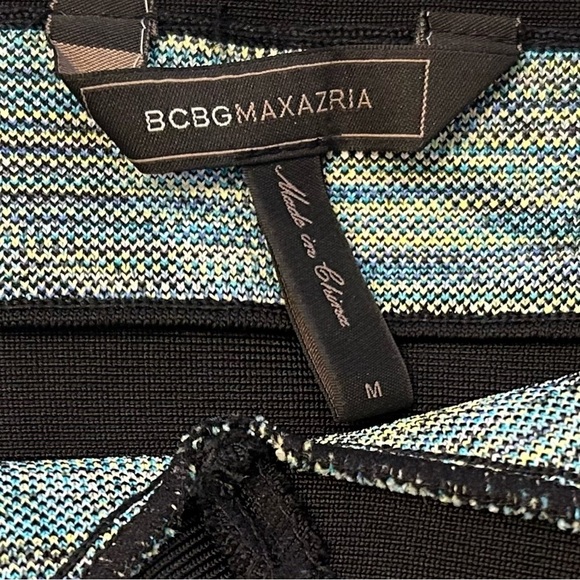 BCBG Max Azria Elyzabethh Tropical Bandage Dress. Size medium - Picture 9 of 15